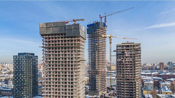 Началось остекление башни 5 HIGH LIFE